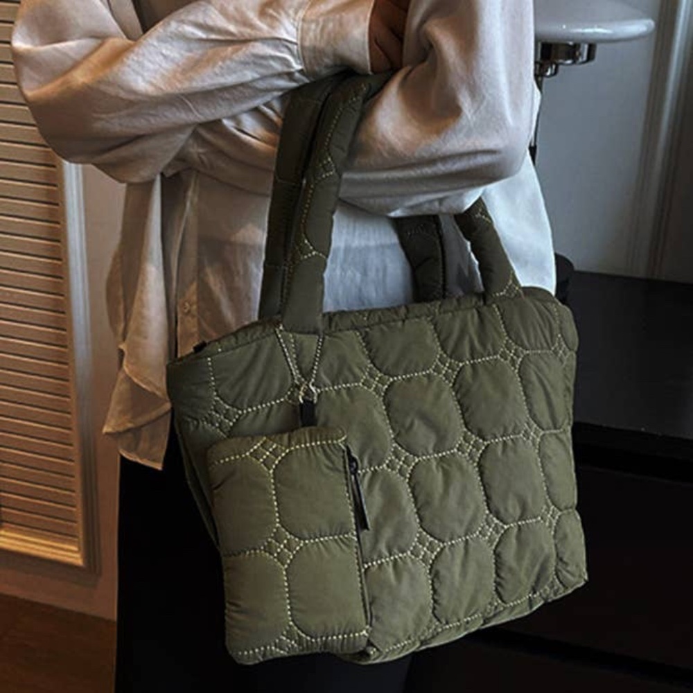 (NWT) Plain Quilted Nylon Puff Tote Bag - Picture 5 of 12